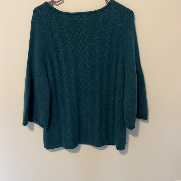Garnet hill size small green/blue sweater - Picture 3 of 3